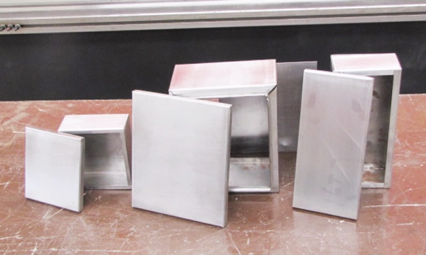 doblez-con-plegadora-hidraulica